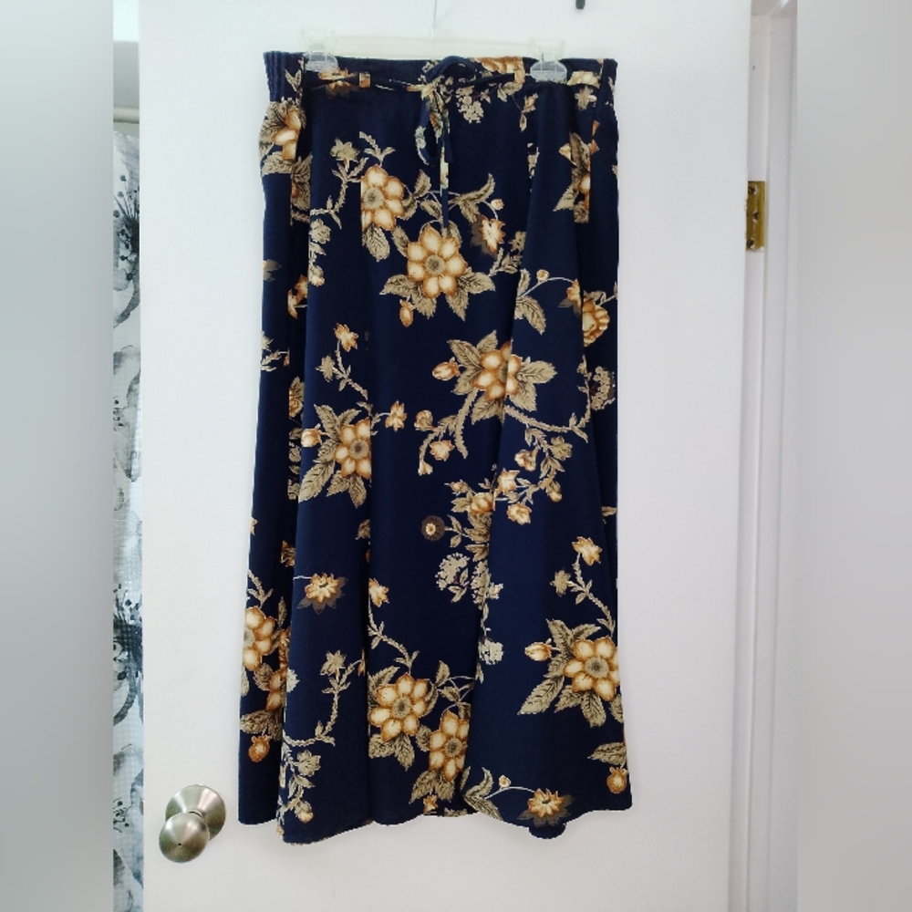 Vintage Norton McNaughton Navy and Gold Floral A-Line Skirt